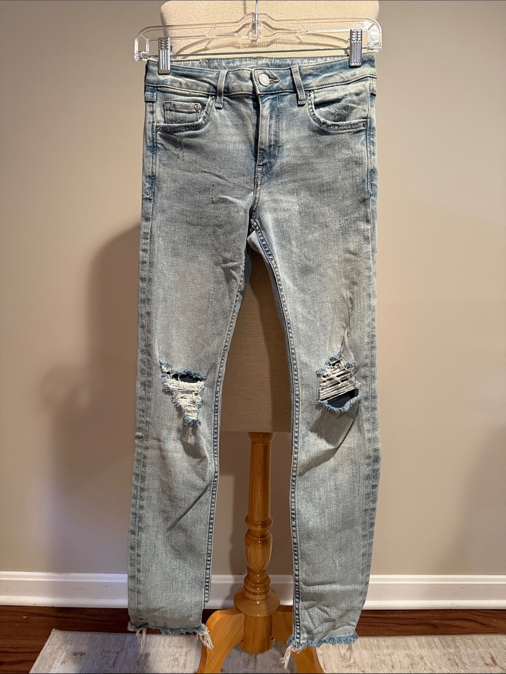 Light Blue Skinny Jeans with Knee Distress - Women's